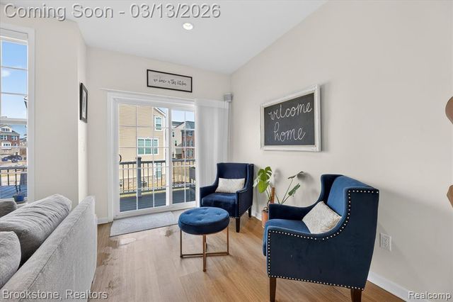 2721 S Spurway Drive, Ann Arbor, MI 48105