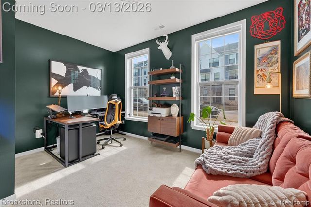 2721 S Spurway Drive, Ann Arbor, MI 48105