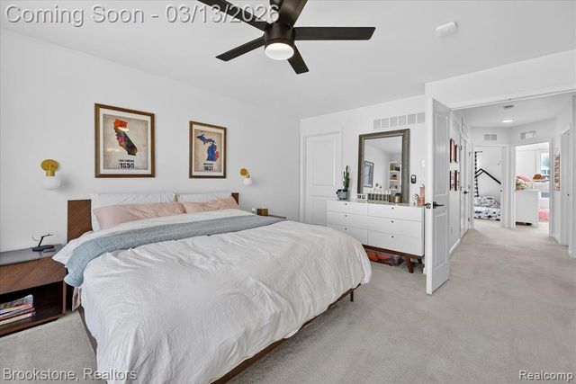 2721 S Spurway Drive, Ann Arbor, MI 48105