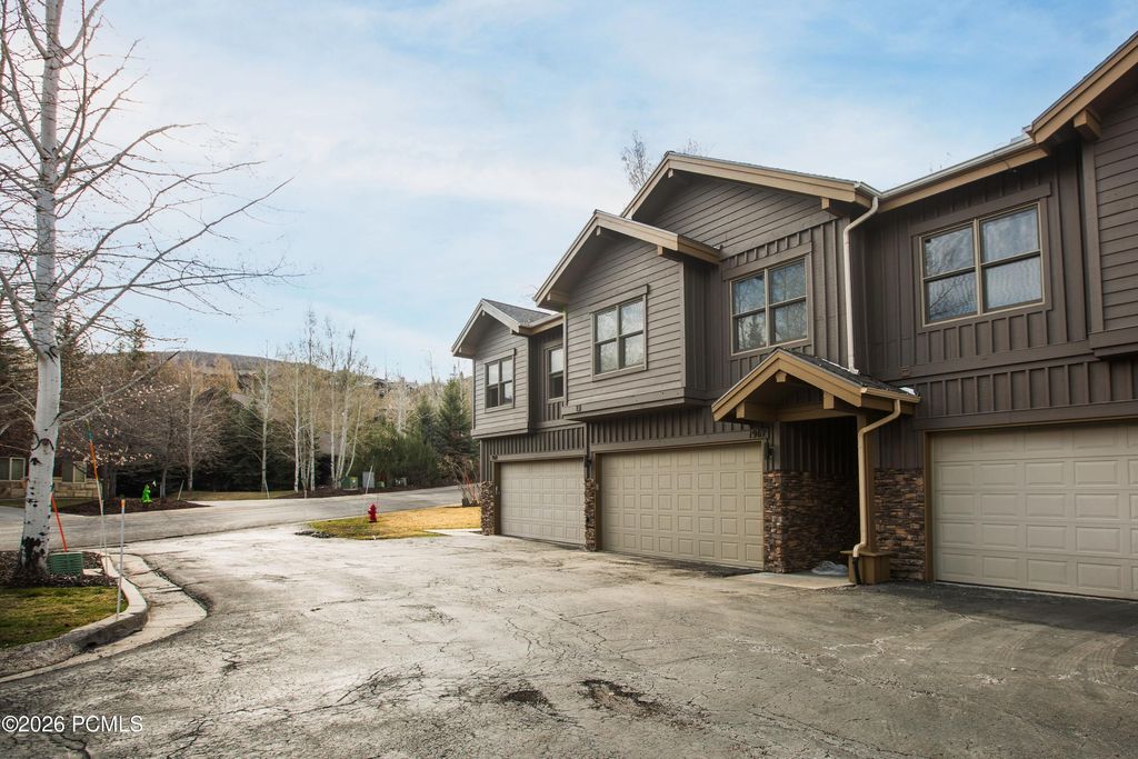 1967 Paddington Drive 11, Park City, UT 84060