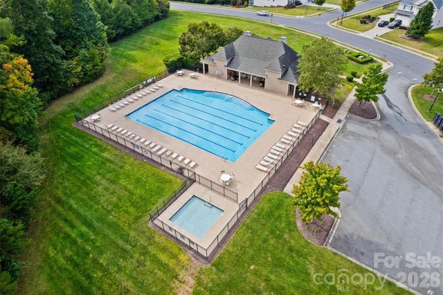 323 Crandon Road, Mount Holly, NC 28120