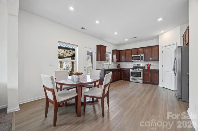 323 Crandon Road, Mount Holly, NC 28120