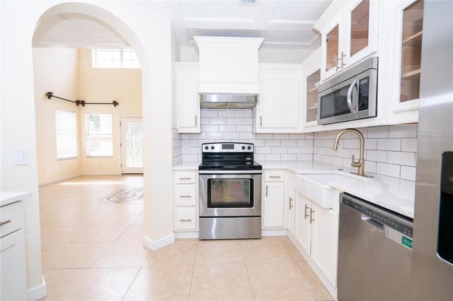 10468 BLACKMORE DRIVE, Tampa, FL 33647