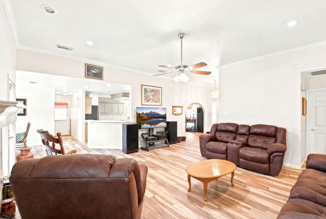 2203 Shouse Road, Santa Fe, TX 77510