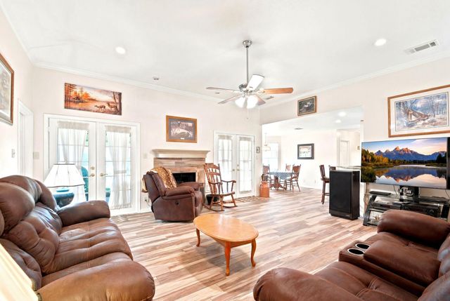 2203 Shouse Road, Santa Fe, TX 77510