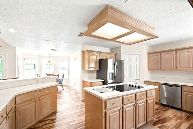 2203 Shouse Road, Santa Fe, TX 77510