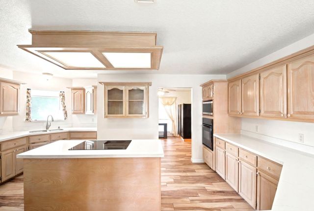 2203 Shouse Road, Santa Fe, TX 77510