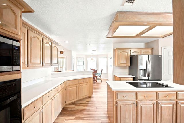 2203 Shouse Road, Santa Fe, TX 77510