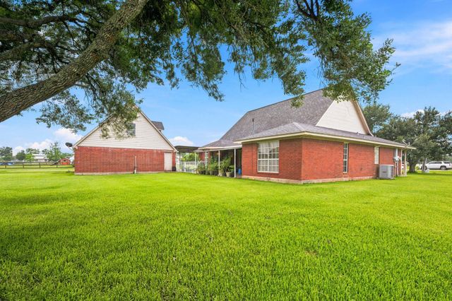 2203 Shouse Road, Santa Fe, TX 77510