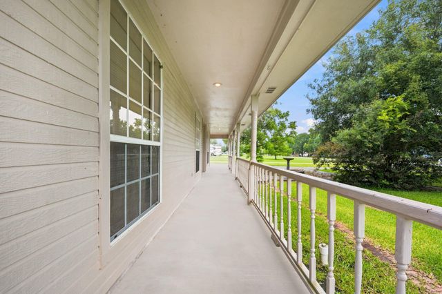 2203 Shouse Road, Santa Fe, TX 77510