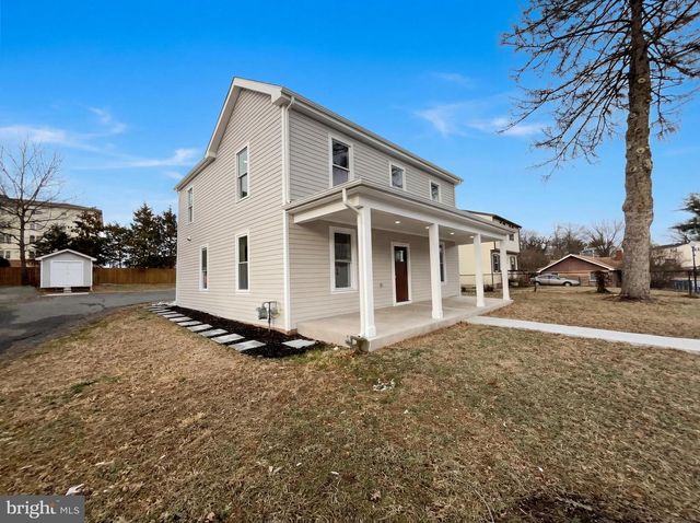 9204 DOUGLAS ST, Manassas, VA 20110