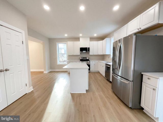 9204 DOUGLAS ST, Manassas, VA 20110