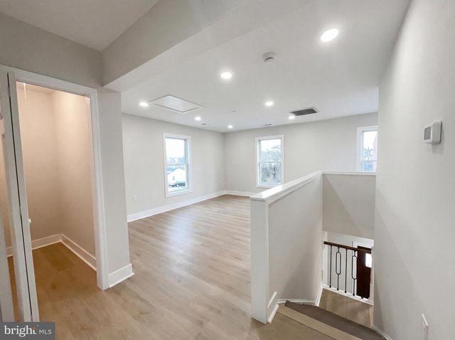 9204 DOUGLAS ST, Manassas, VA 20110