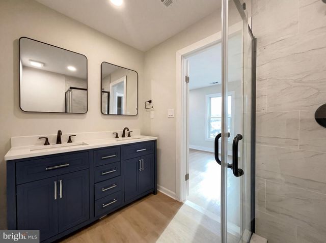 9204 DOUGLAS ST, Manassas, VA 20110