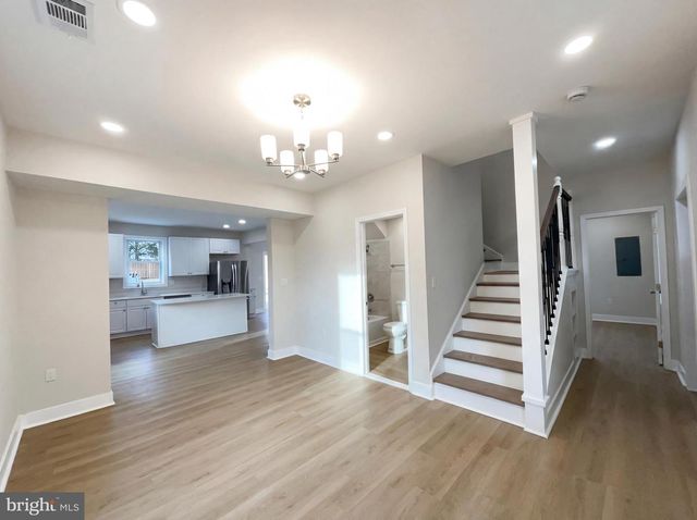 9204 DOUGLAS ST, Manassas, VA 20110