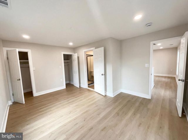 9204 DOUGLAS ST, Manassas, VA 20110