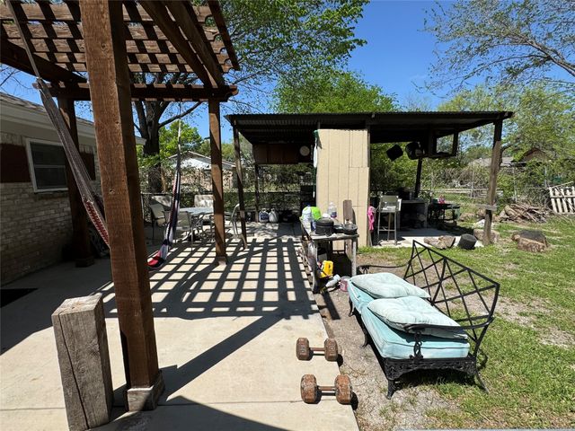 320 Pecan Street, Wilmer, TX 75172