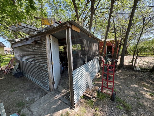 320 Pecan Street, Wilmer, TX 75172