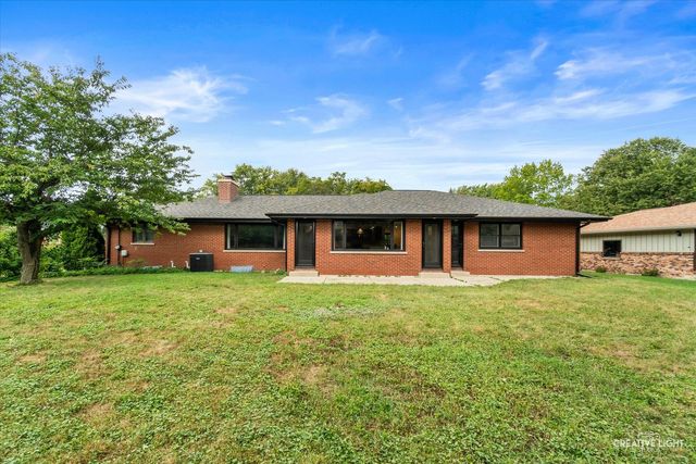 390 LRA Drive, Aurora, IL 60506