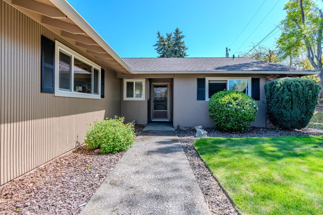 740 N Modoc Avenue, Medford, OR 97504