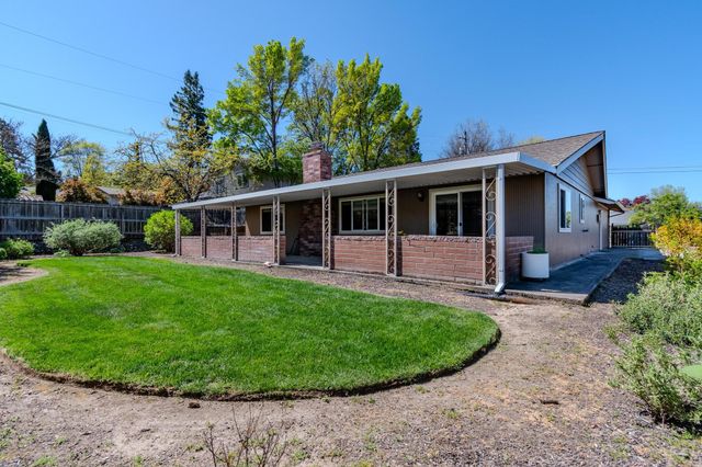 740 N Modoc Avenue, Medford, OR 97504