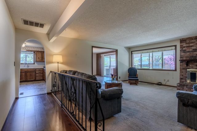 740 N Modoc Avenue, Medford, OR 97504