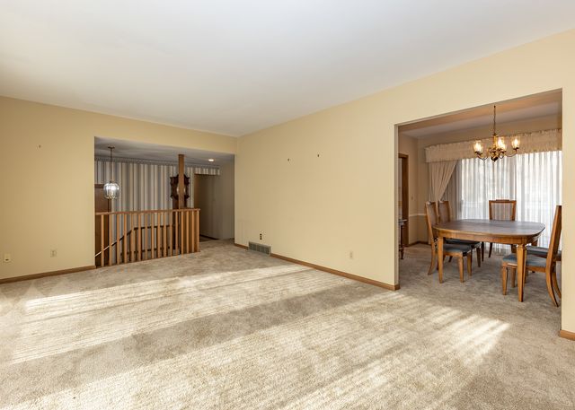 3409 52nd Street, Moline, IL 51265