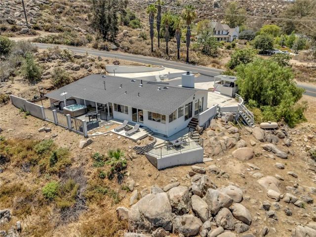 27756 Vista Del Valle, Hemet, CA 92544