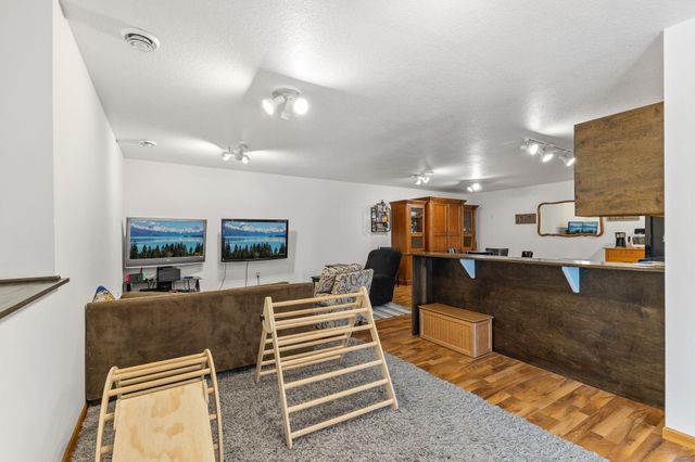 12470 W 270th Street, Belle Plaine, MN 56011