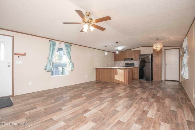 256 County Road 704, Athens, TN 37303