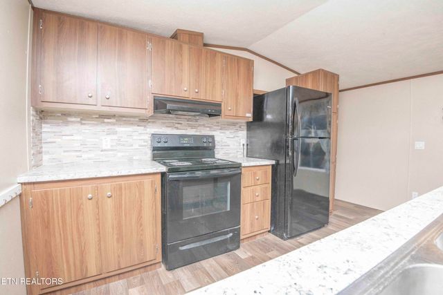 256 County Road 704, Athens, TN 37303