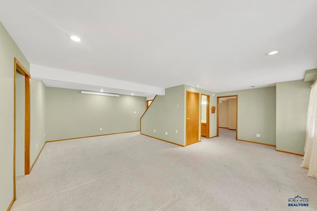 5224 MEADOWLARK DR, Rapid City, SD 57702