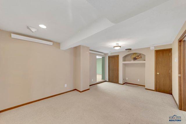 5224 MEADOWLARK DR, Rapid City, SD 57702