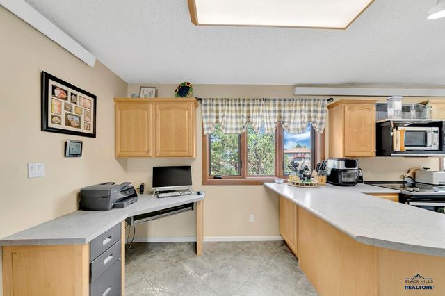 5224 MEADOWLARK DR, Rapid City, SD 57702