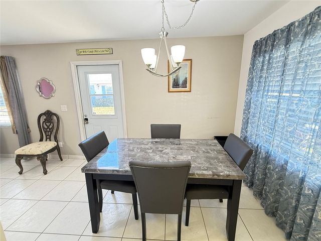 402 DORCHESTER PLACE 40, Sun City Center, FL 33573