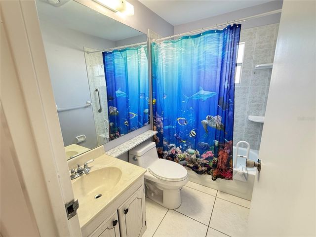 402 DORCHESTER PLACE 40, Sun City Center, FL 33573