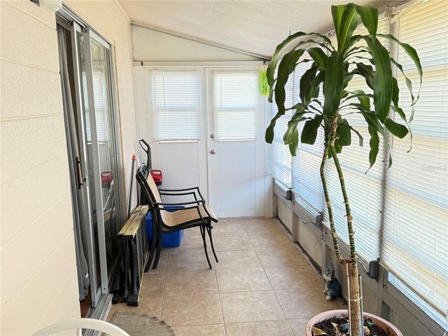 402 DORCHESTER PLACE 40, Sun City Center, FL 33573