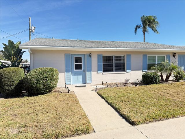 402 DORCHESTER PLACE 40, Sun City Center, FL 33573