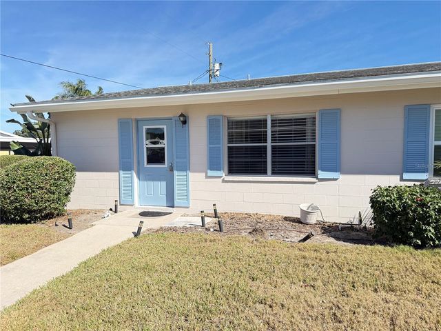 402 DORCHESTER PLACE 40, Sun City Center, FL 33573