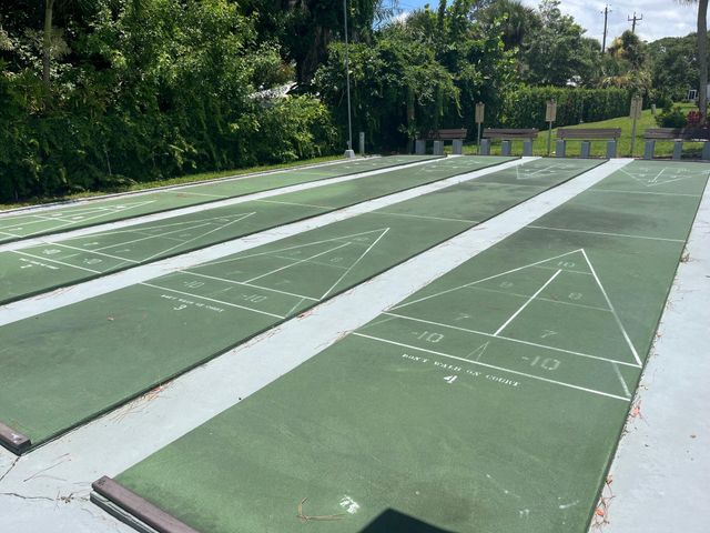 2950 SE Ocean Boulevard 7-5, Stuart, FL 34996