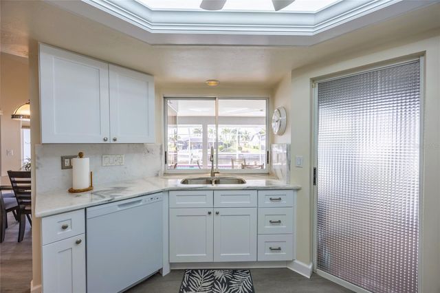 3316 SE 19TH PLACE, Cape Coral, FL 33904