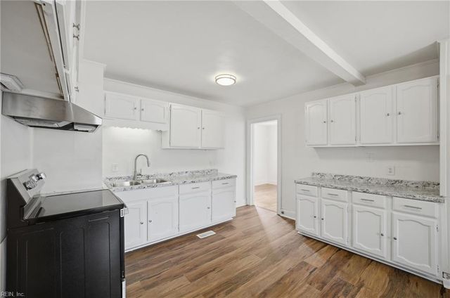 8909 Stratford ST, Norfolk, VA 23503