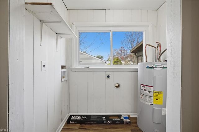 8909 Stratford ST, Norfolk, VA 23503