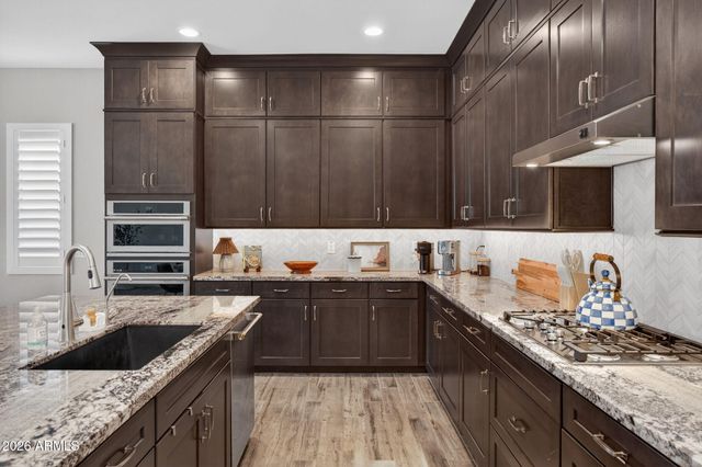 14195 W GRAY FOX Trail, Surprise, AZ 85387