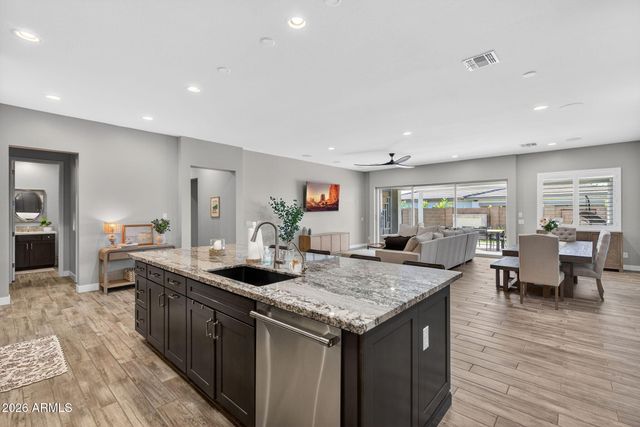 14195 W GRAY FOX Trail, Surprise, AZ 85387