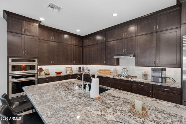 14195 W GRAY FOX Trail, Surprise, AZ 85387