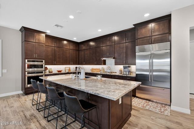 14195 W GRAY FOX Trail, Surprise, AZ 85387