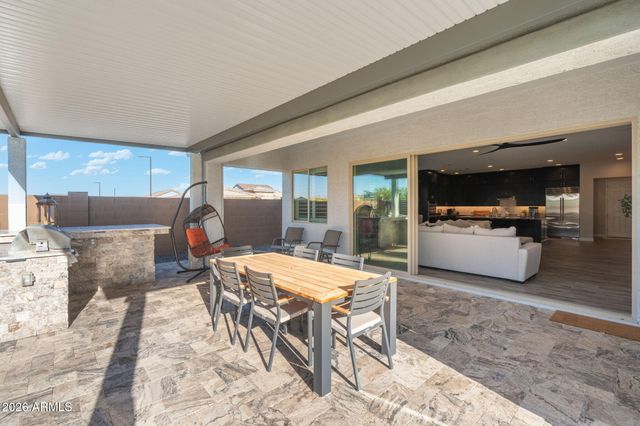 14195 W GRAY FOX Trail, Surprise, AZ 85387