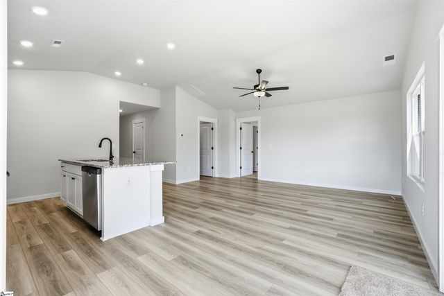 422 West Claywalk Way, Woodruff, SC 29388