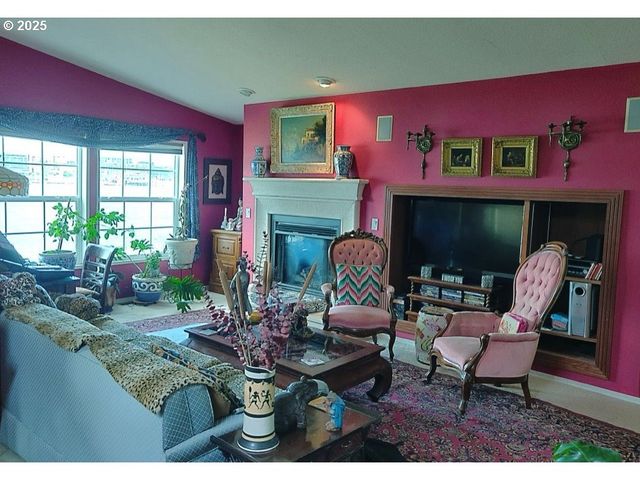 1503 N HAYDEN ISLAND Dr 129, Portland, OR 97217